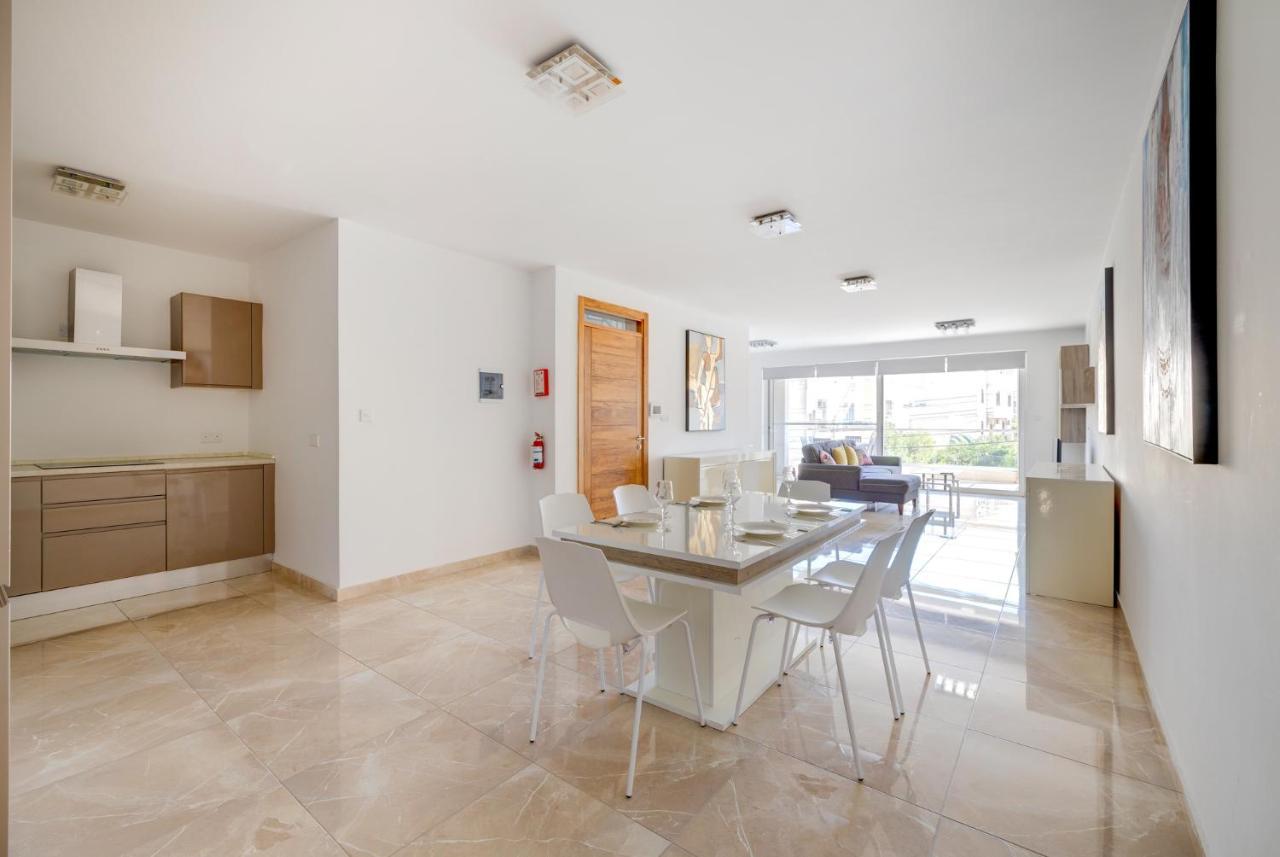 Marvellous 3Br Apartment In Central St Julians Saint Julian's Luaran gambar