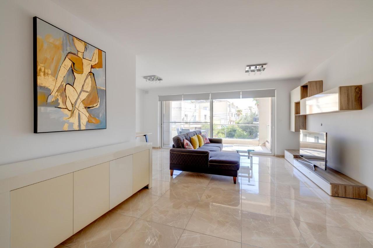 Marvellous 3Br Apartment In Central St Julians Saint Julian's Luaran gambar