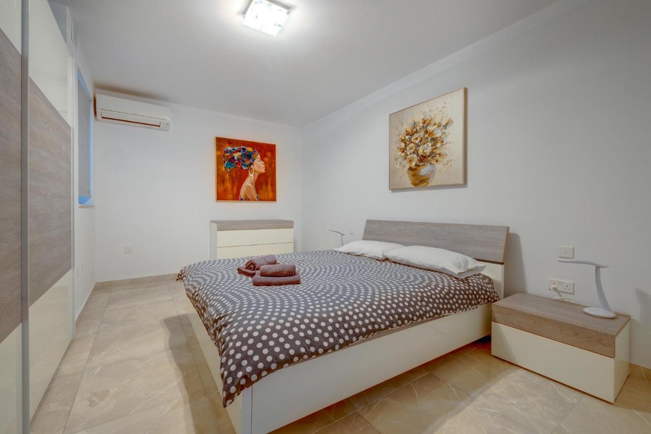 Marvellous 3Br Apartment In Central St Julians Saint Julian's Luaran gambar