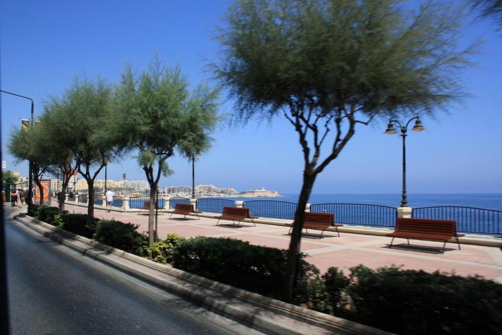 Marvellous 3Br Apartment In Central St Julians Saint Julian's Luaran gambar